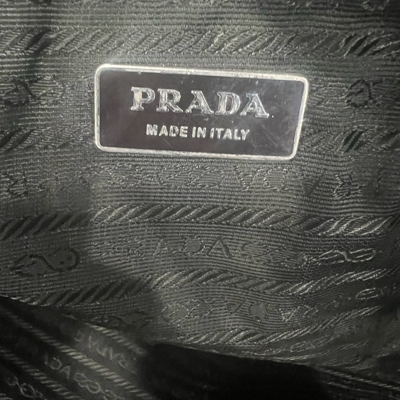 Prada Vitello Chic Leather Handle Bag - Picture 12 of 16